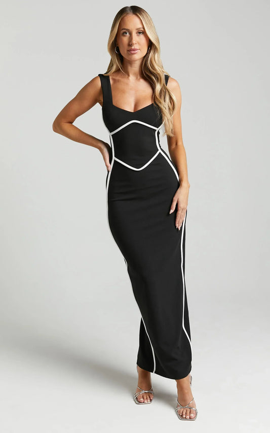 Magnolia Midi Dress - Scoop Neck Bodycon Dress in Black